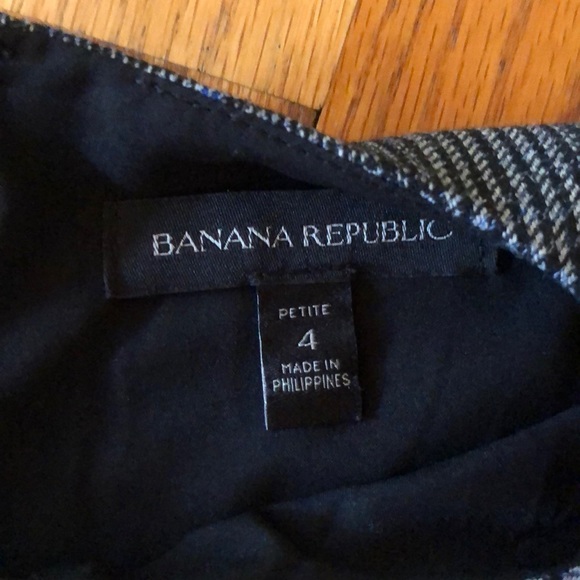 Banana Republic Plaid Godet Flounce dress size 4 - Picture 6 of 6